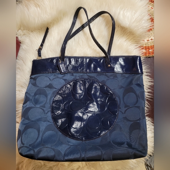 Coach Laura Tote XL Navy Blue - Picture 1 of 7